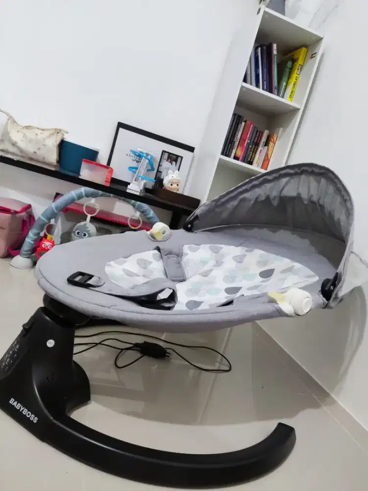 Ayunan Bayi Babyboss