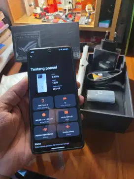 Asus ROG Phone 8 Grey 12/256GB Garansi Panjang