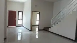 Disewakan Rumah Siap Pakai Dua Lantai Sayap Peta Dekat Tegalega