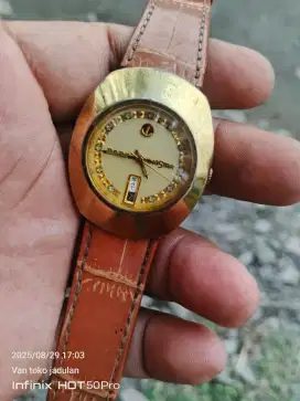 Jual cepat jam tangan merek Rado DiastaR mesin otomatis