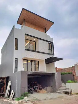 Rumah Modern Kontemporer Private Pool Dalam Komplek Dekat Cilandak