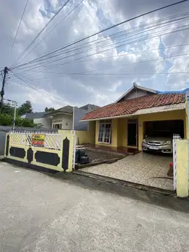 Jual/Sewa Rumah Tanah Luas Strategis  Jakasampurna Bekasi Barat