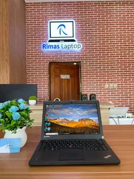 LENOVO THINKPAD x240 i5 Gen 4 RAM 8GB/256GB SSD / SECOND