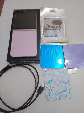 [DIJUAL CEPAT] Samsung Z Flip5 5G RAM 8GB ROM 256GB Warna Pink