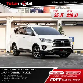 TOYOTA INNOVA VENTURER DIESEL 2.4 METIK TAHUN 2022 PUTIH PAJAK PANJANG