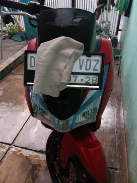 Yamaha Lexi 125 Warna Merah Doff