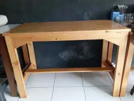 Di jual cepat meja nya saja 1,2 juta bisa nego