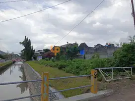 TANAH LUAS STRATEGIS DI SETURAN COCOK UNTUK INVESTASI DAN BISNIS