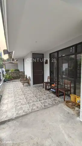 Dijual Rumah Strategis Hanya Jalan Kaki Ke Stat. MRT Fatmawati