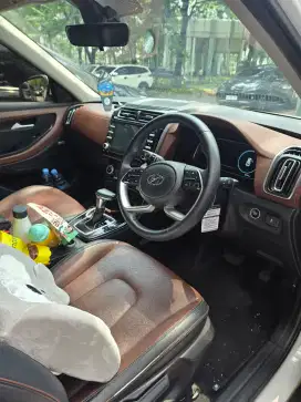 Hyundai Creta 1.5 One Tone Putih