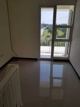 Jual Rumah Minimalis 2 Lantai di Taman Kopo Indah TKI 5