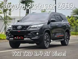 Toyota Fortuner 2019
VRZ TRD 2.4 Automatic
Diesel (4x2) KM 60 ribuan