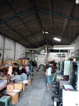 Disewakan Rumah Usaha dan Gudang di Wonorejo Rungkut dekat MERR