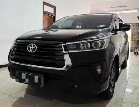 Kijang Innova V bensin matic 2022