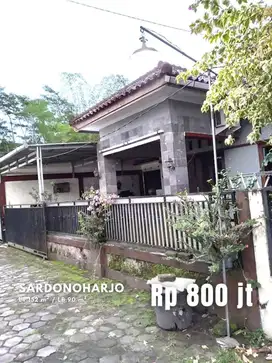 Dijual Rumah Luas dekat Kampus UII Jalan Kaliurang
