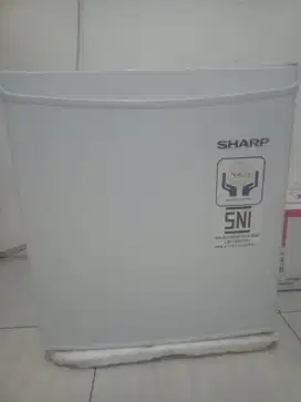 Jual kulkas mini merk Sharp