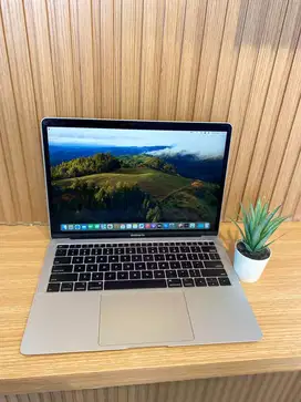 MACBOOK AIR 2019 13-inch RAM 8GB SSD 128GB