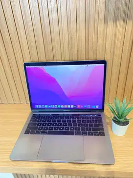 MACBOOK PRO 2016 13-inch RAM 16GB SSD 1TB MULUS