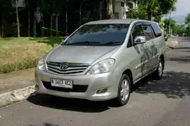 Innova G Bensin Matic 2011. Innova. G. 2.0. AT