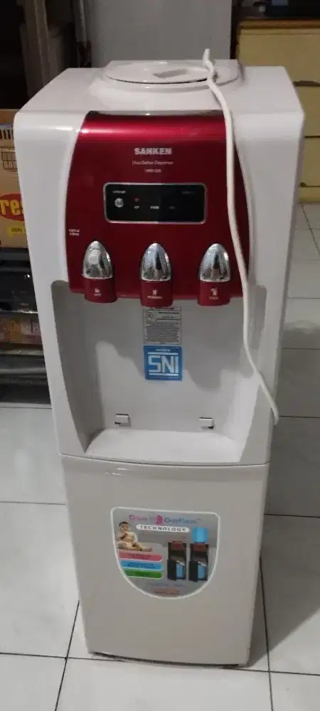 Dispenser Sanken