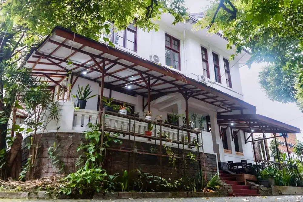 Rumah Heritage Belanda Eksklusif di Tengah Kota Bandung