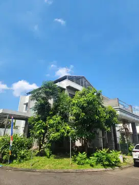 Di sewakan Rumah Rapih di bsd Icon