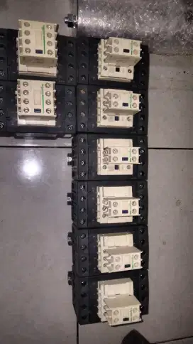 Contaktor/kontaktor lc1dt60a schneider