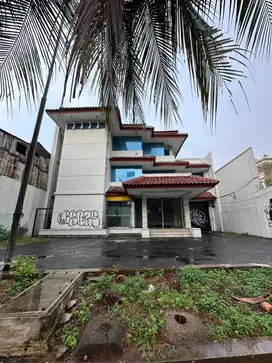 Dijual gedung 3 lantai Jl Mampang Prapatan Raya - Jaksel