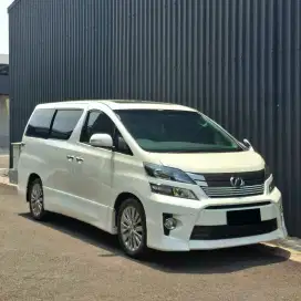 Toyota Vellfire Z Golden Eyes 2014