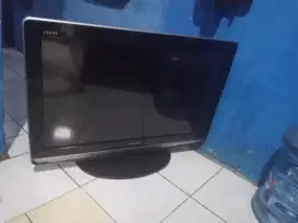 Tv sharp lcd 32inc berikut setbox dan antena tinggal nonton