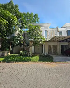 Rumah Long Beach Pakuwon City NEW MINIMALIS SIAP HUNI FURNISH