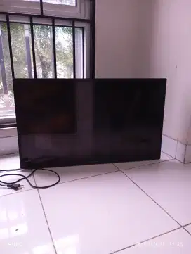 televisi panasonic 32 inch LCD rusak