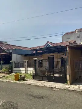 Di sewakan taman rembardt citra raya Tangerang