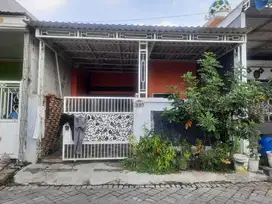 RUMAH DI KELURAHAN SEMEMI, BENOWO SURABAYA