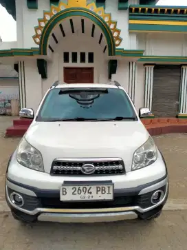 Dijual Terios Adventure AT,1.5 th 2014