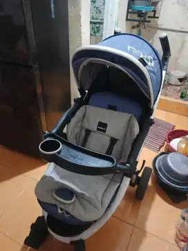 Stroller bekas baby elle