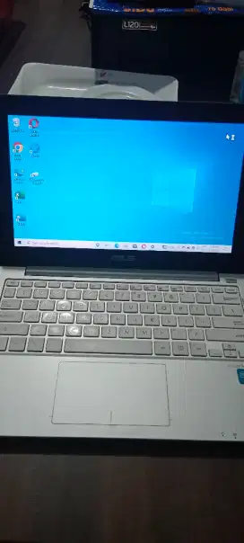 Laptop Asus 12 inch 223 SSD, Ram 4 GB