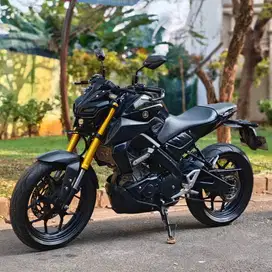 YAMAHA MT15 HITAM 2019 KM RENDAH PAJAK ON FULL MULUS