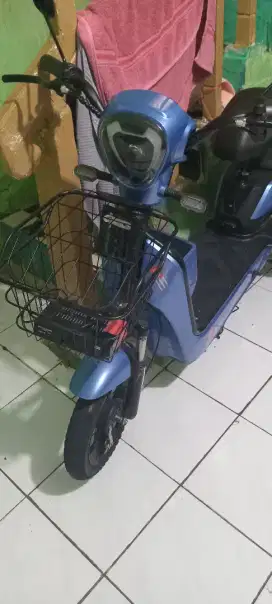 Sepeda listrik merk GICIN