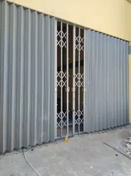 Spesialis pintu Harmonika