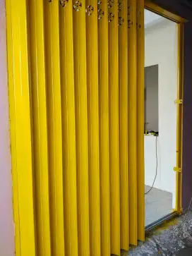 Spesialis pintu Harmonika