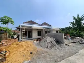 RUMAH PROSES BANGUN 700JT-an LAHAN LUAS DI SEYEGAN SLEMAN