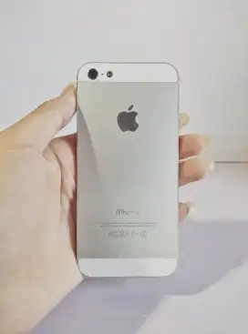 iPhone 5 Silver 16gb Wifi Only
