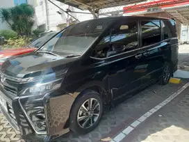 Jual Voxy 2018 Hitam