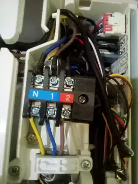 Servis AC , kulkas , mesin cuci , pompa air , instalasi listrik