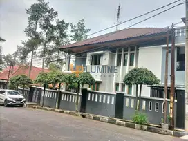 RUMAH MEWAH DI CIWARUGA DEKAT KAMPUS UI DAN FASUM