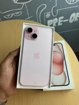 Iphone 15 128gb iBox pink garansi on. Terima tukar tambah