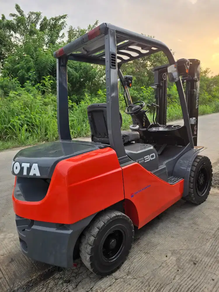 Forklift Toyota 8FD 3 ton 2020