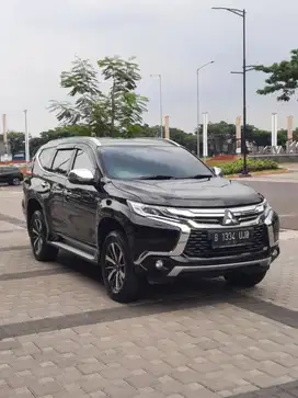MULUS TERAWAT!!! Mitsubishi Pajero 2.4 Dakar Diesel AT 2017 - Hitam