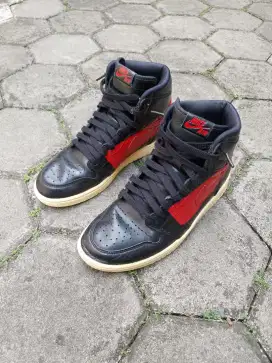 Nike Air Jordan 1 High Defiant Couture